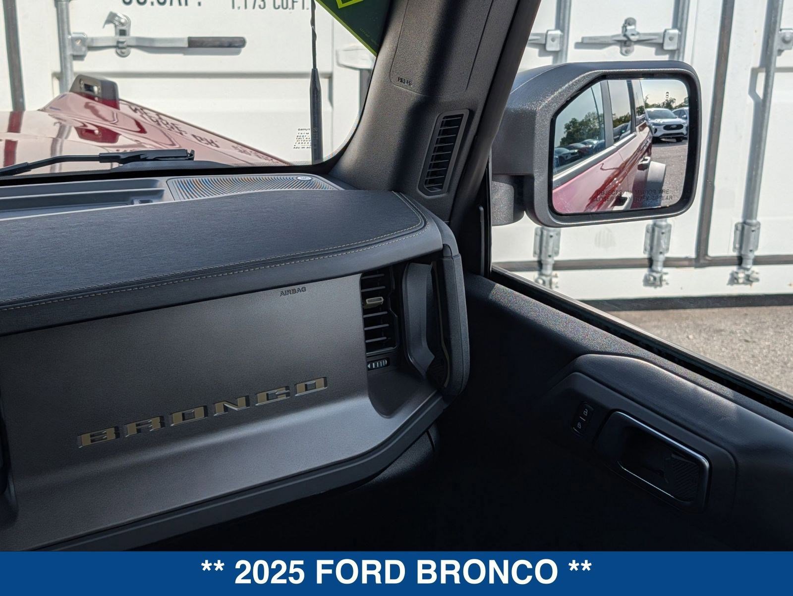Certified 2025 Ford Bronco Badlands image 17