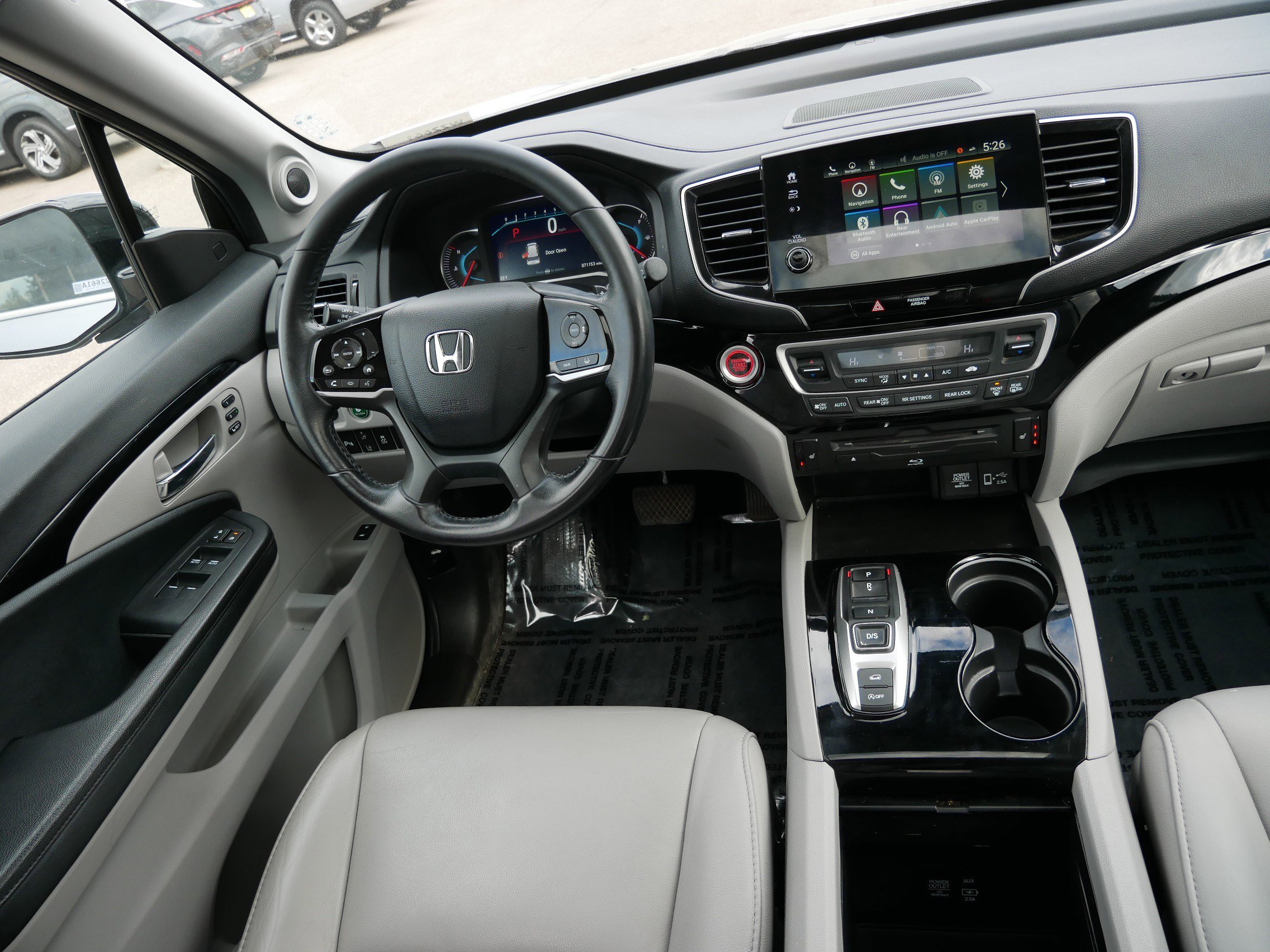 Used 2020 Honda Pilot Touring image 9