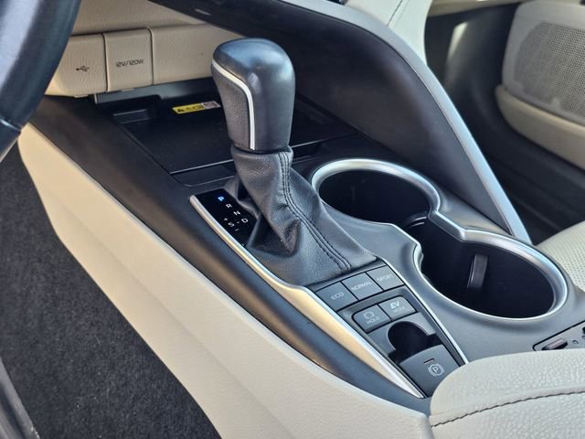 Used 2023 Toyota Camry XLE image 21