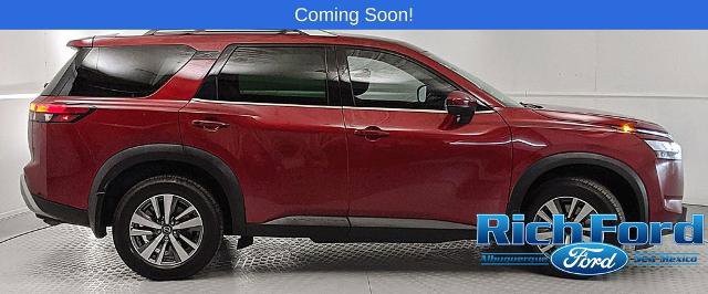 Used 2024 Nissan Pathfinder SL w/ Cargo Package AWD/4WD image 2