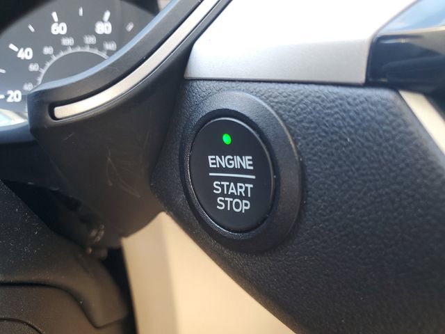 Certified 2022 Ford Escape SE w/ SE Sport Appearance Package image 30