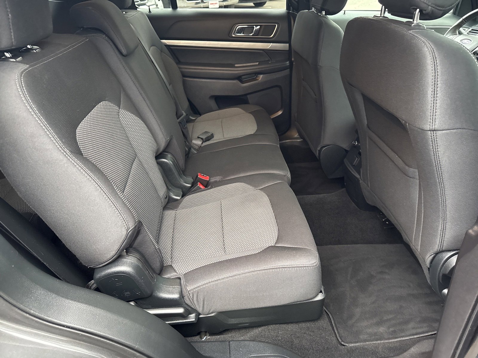 Certified 2019 Ford Explorer XLT image 6