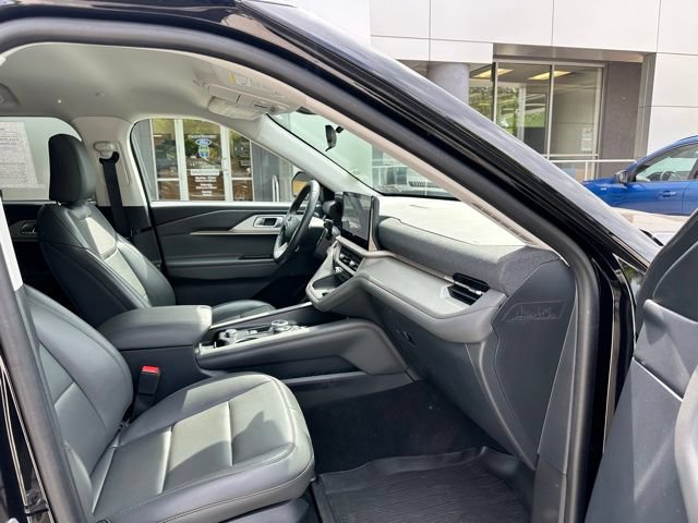 Certified 2025 Ford Explorer Active w/ Active Comfort Package AWD/4WD image 48