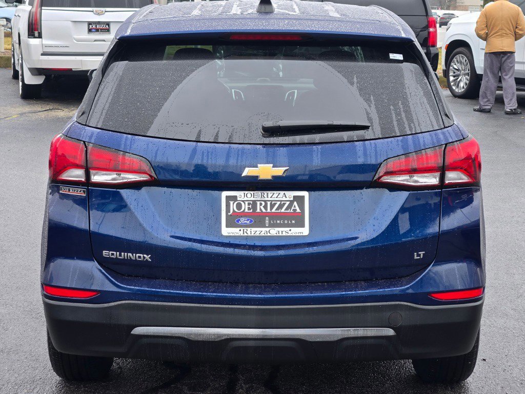 Used 2023 Chevrolet Equinox LT image 3