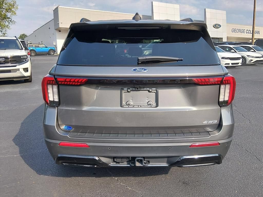 Certified 2025 Ford Explorer ST-Line w/ ST-Line Street Pack AWD/4WD image 5