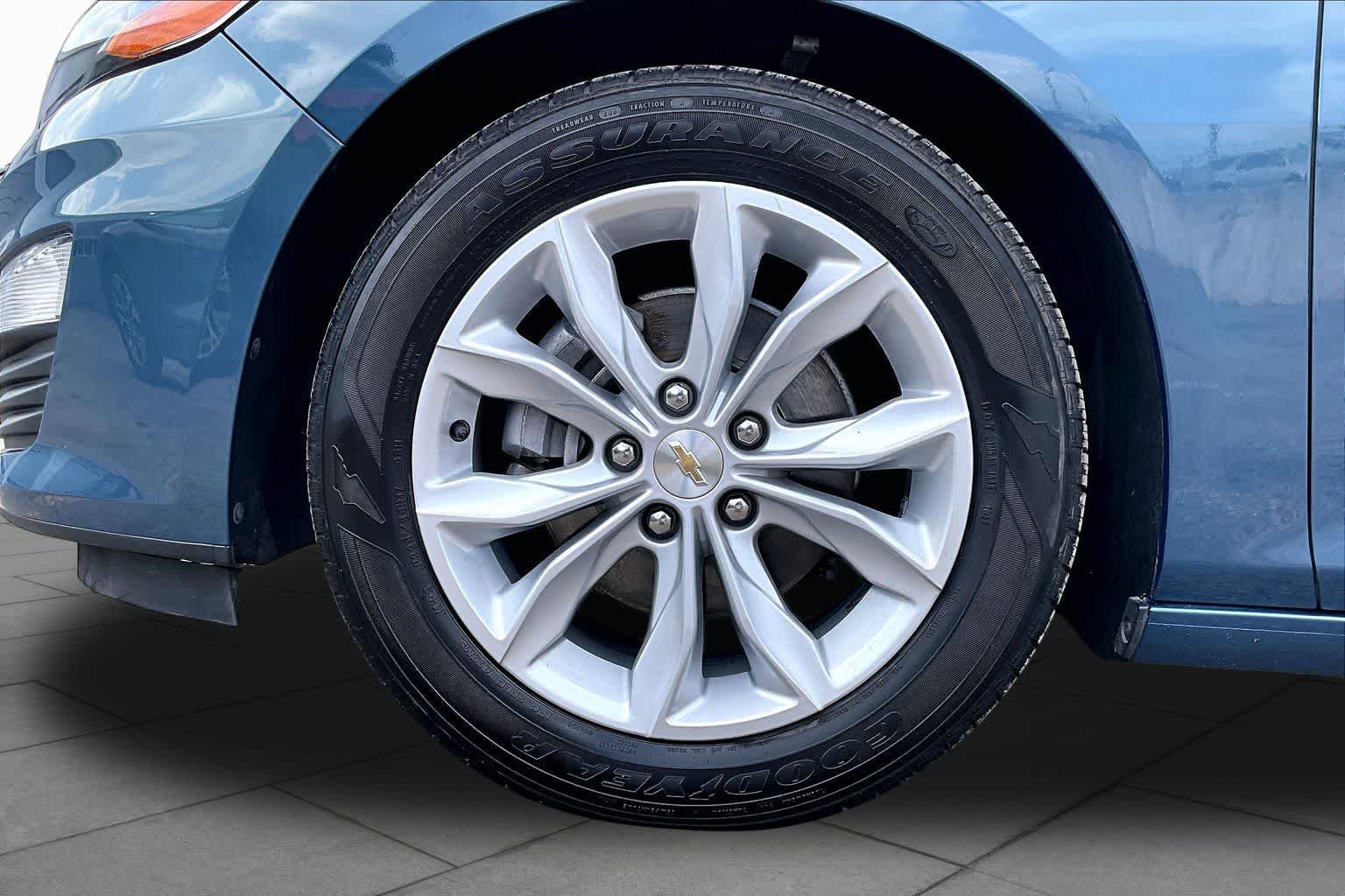 Used 2024 Chevrolet Malibu LT FWD image 12