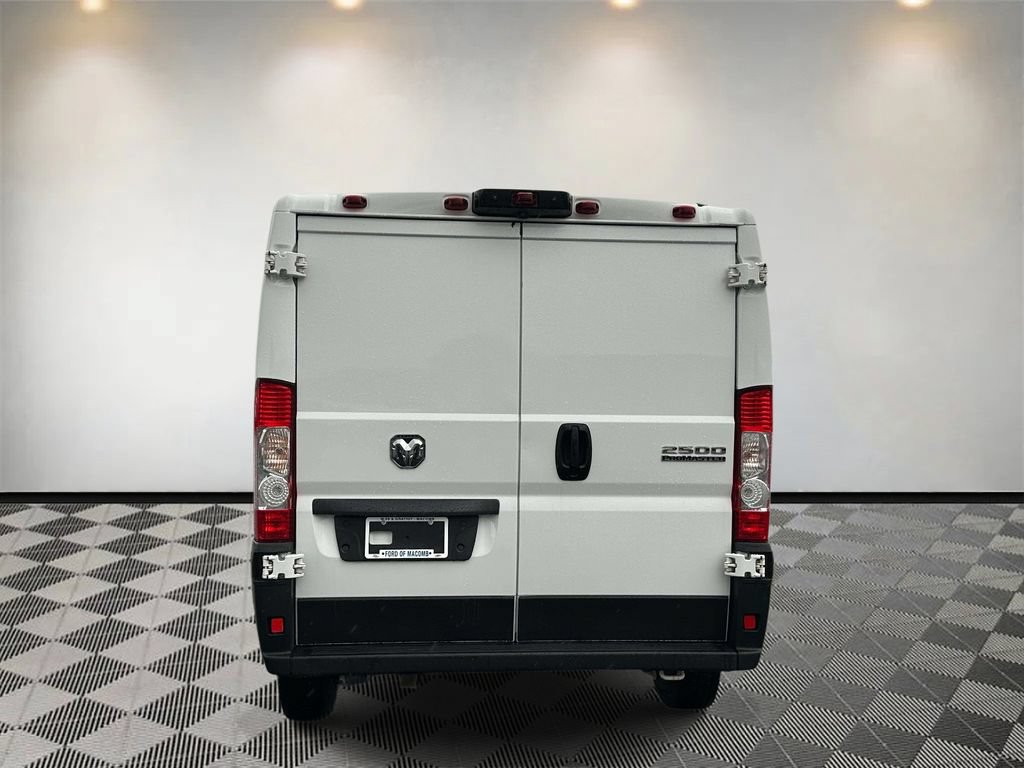 Used 2025 RAM ProMaster 2500 w/ Convenience Group FWD image 5