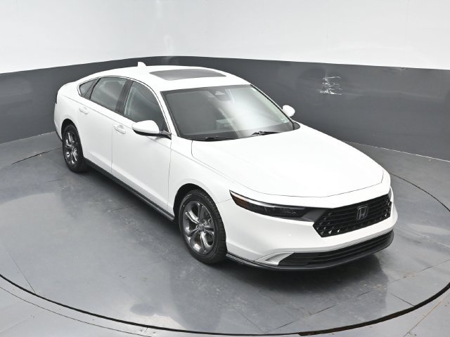 Used 2024 Honda Accord EX image 17