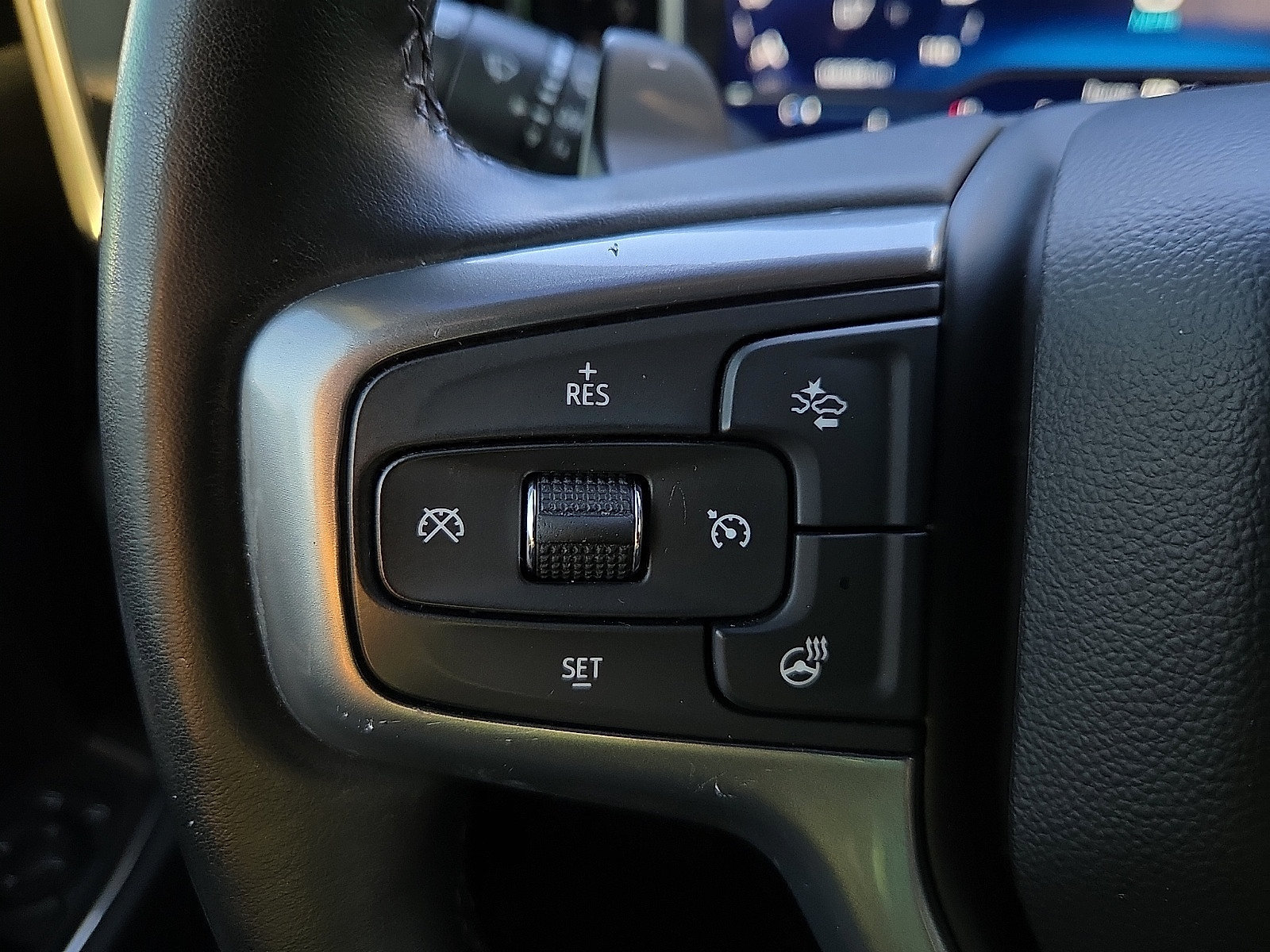 Used 2023 Chevrolet Silverado 1500 RST AWD/4WD image 18