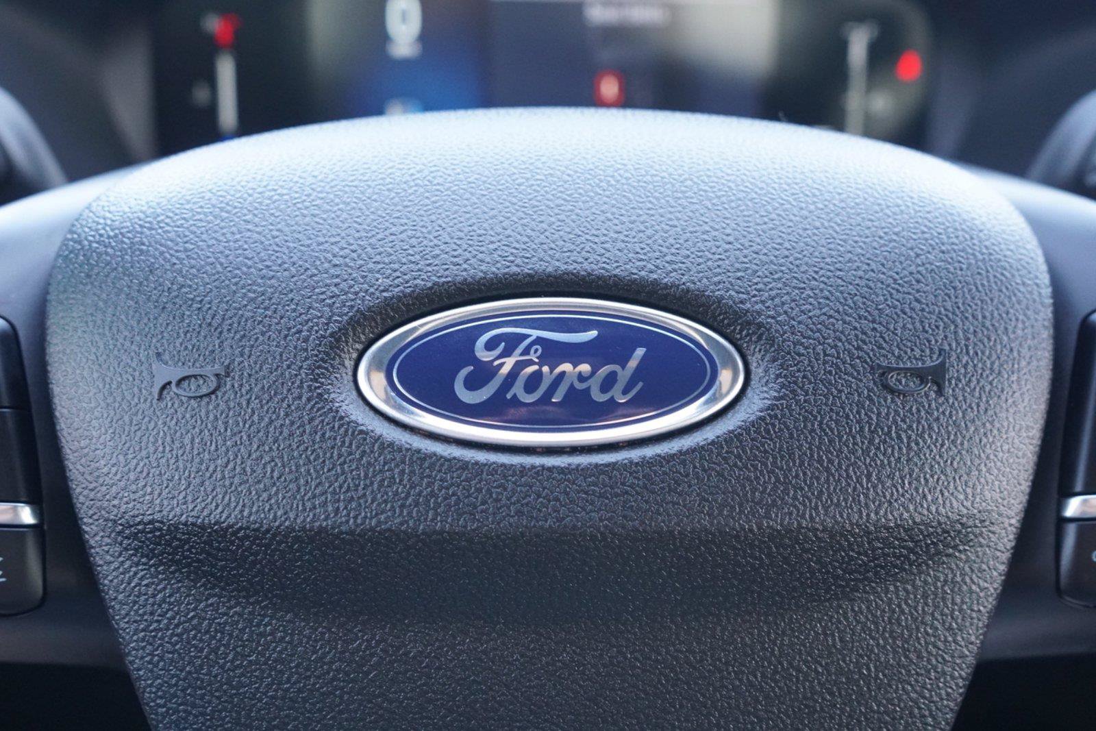 Certified 2025 Ford Escape ST-Line w/ Equipment Group 301A FWD image 15
