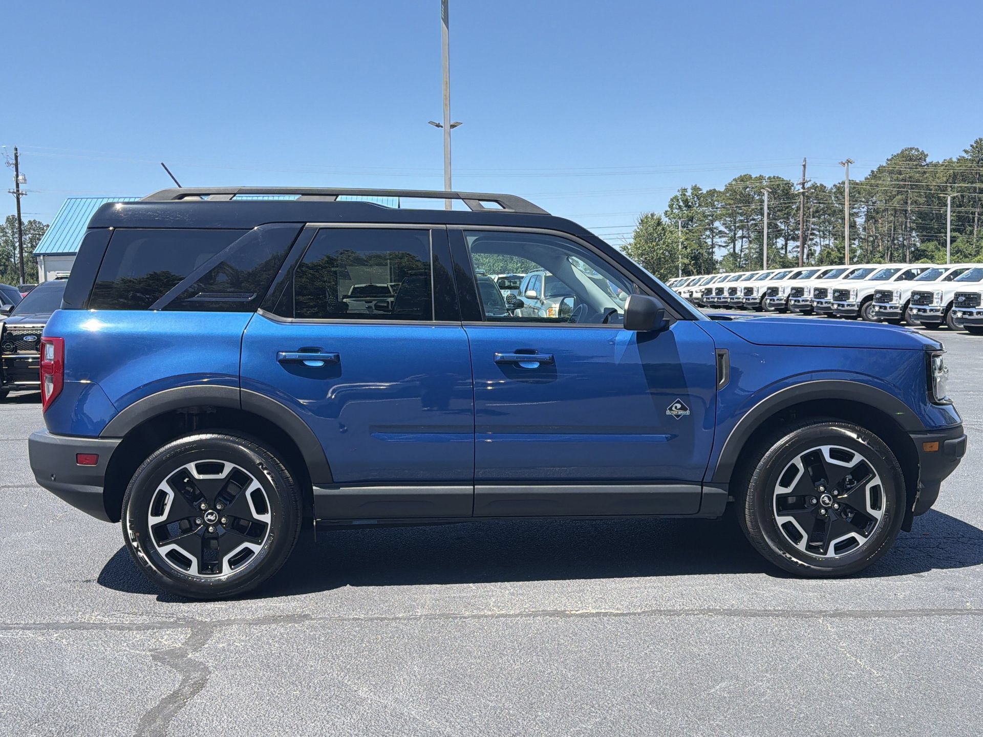 Certified 2024 Ford Bronco Sport Outer Banks AWD/4WD image 31