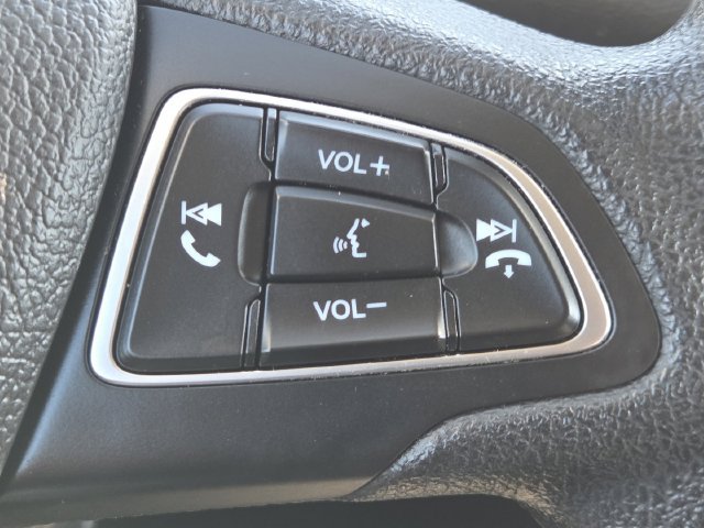 Certified 2019 Ford Escape SE FWD image 12