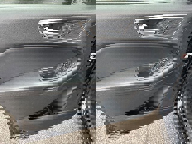 Certified 2024 Ford Edge SEL image 12