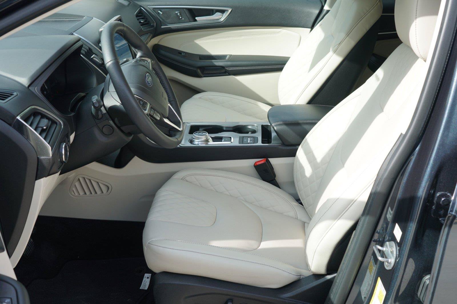 Certified 2024 Ford Edge Titanium w/ Titanium Elite Package AWD/4WD image 10