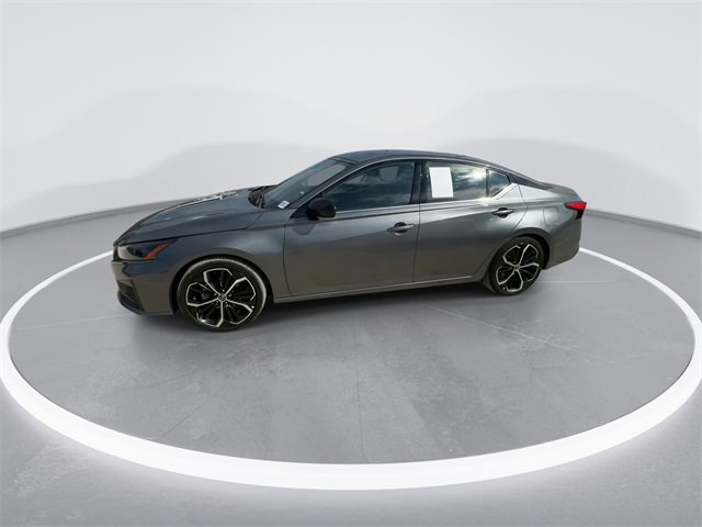 Used 2024 Nissan Altima 2.5 SR image 13