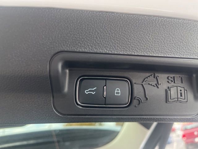 Certified 2025 Ford Explorer Active image 14