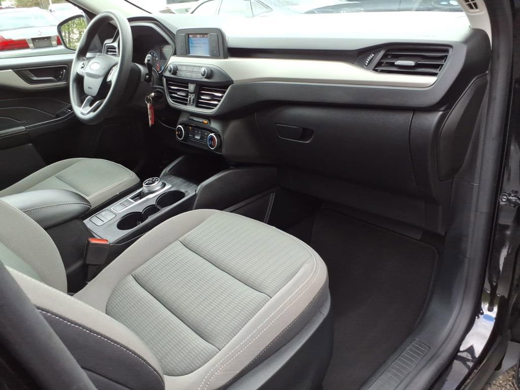 Certified 2022 Ford Escape S FWD image 9
