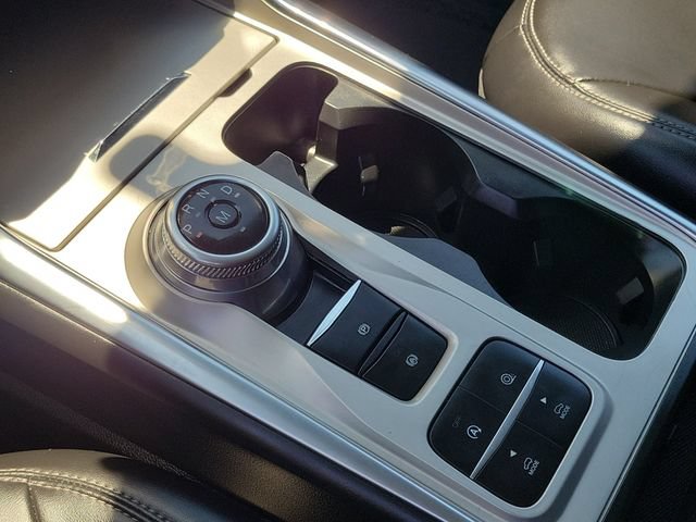 Certified 2021 Ford Explorer XLT w/ Equipment Group 202A RWD image 13