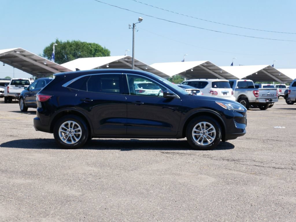 Certified 2021 Ford Escape SE w/ Cold Weather Package AWD/4WD image 2