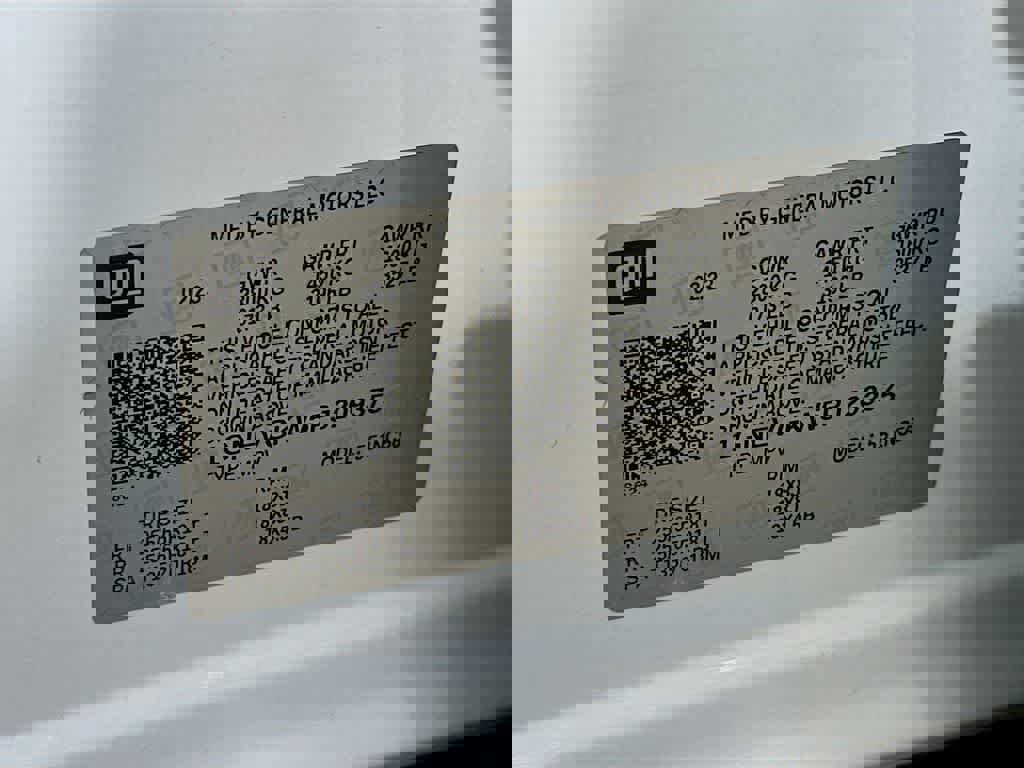 Used 2023 Chevrolet Traverse LT w/ Midnight/Sport Edition image 23