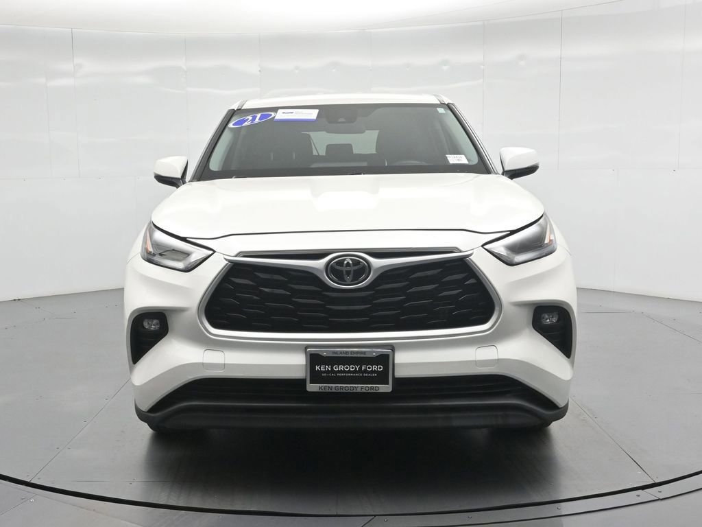 Used 2021 Toyota Highlander LE image 31