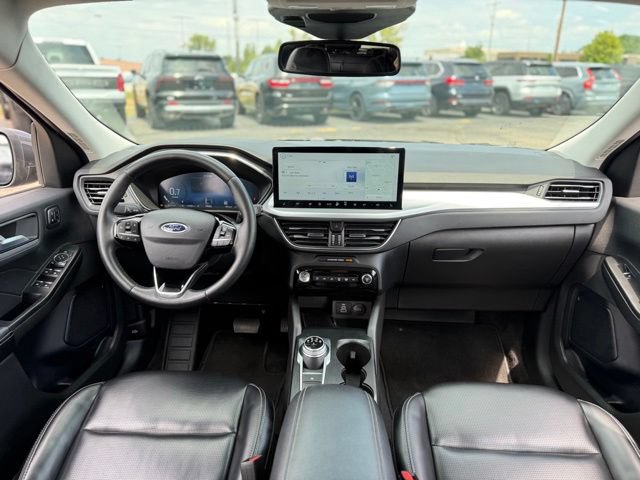 Certified 2024 Ford Escape Platinum AWD/4WD video 2