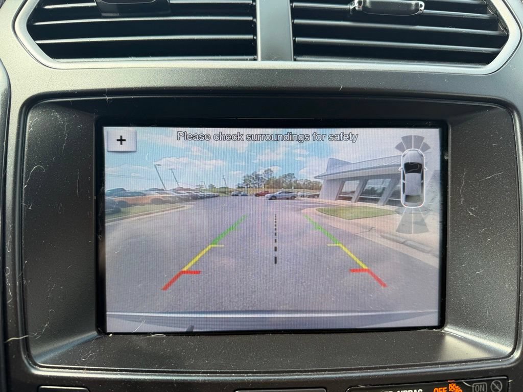Certified 2018 Ford Explorer XLT w/ Equipment Group 202A AWD/4WD image 16
