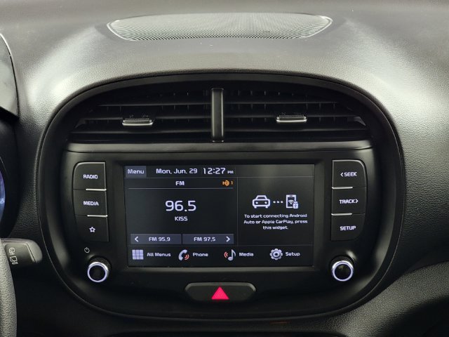 Used 2025 Kia Soul LX w/ LX Technology Package FWD image 20