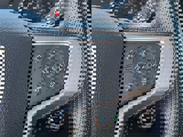 Used 2024 GMC Terrain SLE image 20