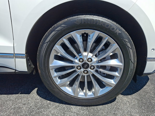 Certified 2022 Ford Edge Titanium w/ Equipment Group 301A AWD/4WD image 9