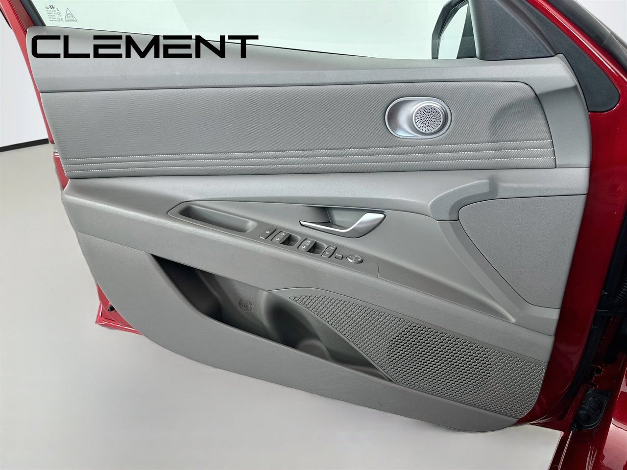 Used 2025 Hyundai Elantra SEL FWD image 26