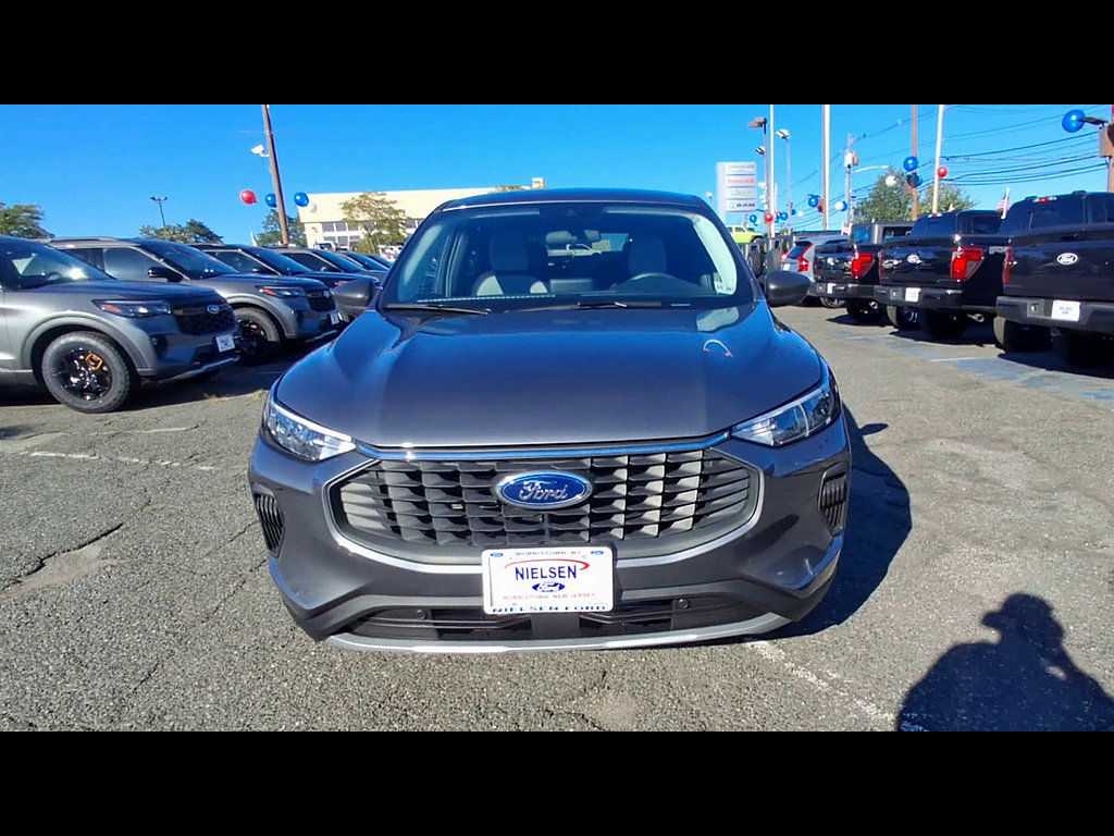 Certified 2023 Ford Escape Active AWD/4WD image 3
