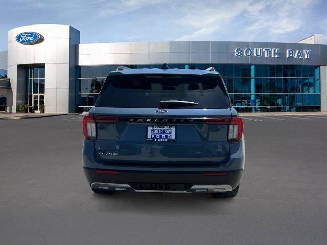 Certified 2025 Ford Explorer Active w/ Active Comfort Package RWD image 4
