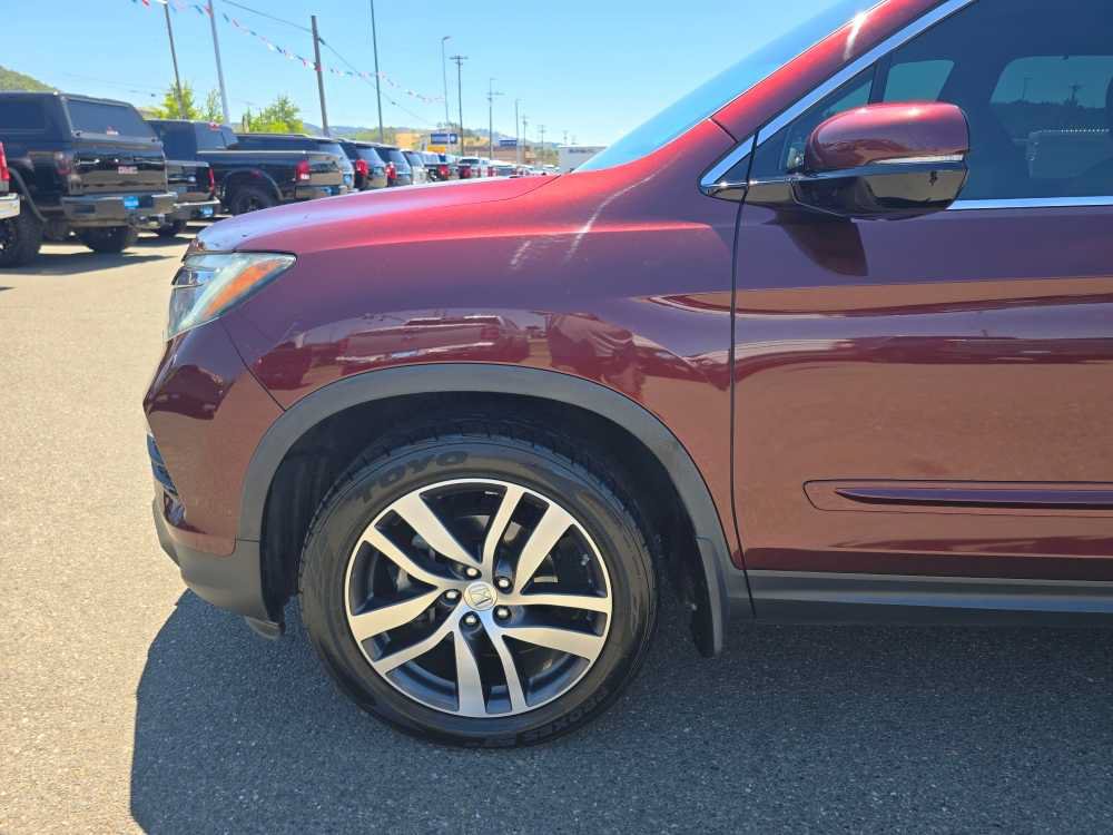 Used 2018 Honda Pilot Touring image 19