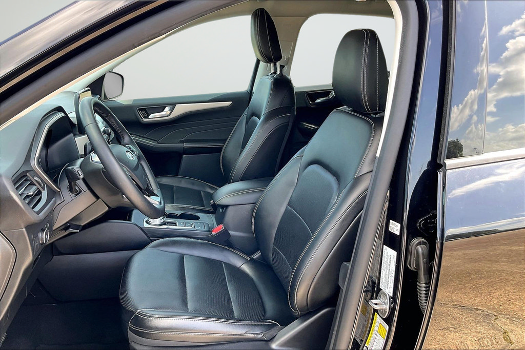 Certified 2022 Ford Escape SEL FWD image 14
