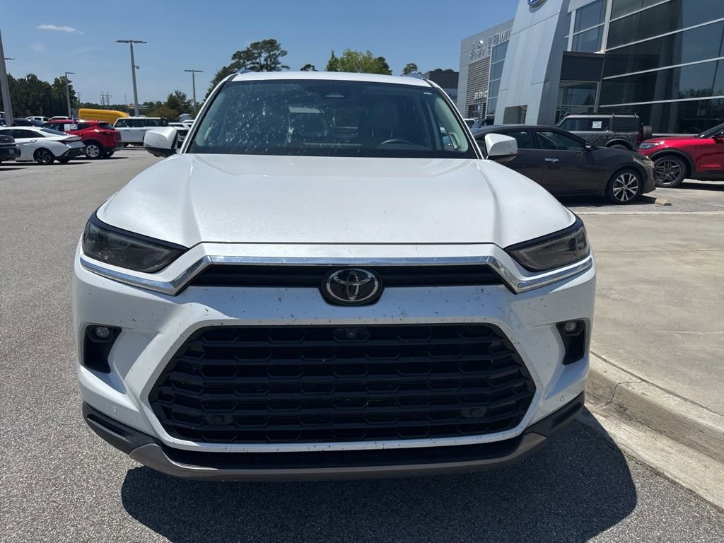 Used 2024 Toyota Grand Highlander AWD image 2