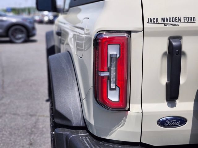 Certified 2025 Ford Bronco Badlands AWD/4WD image 9