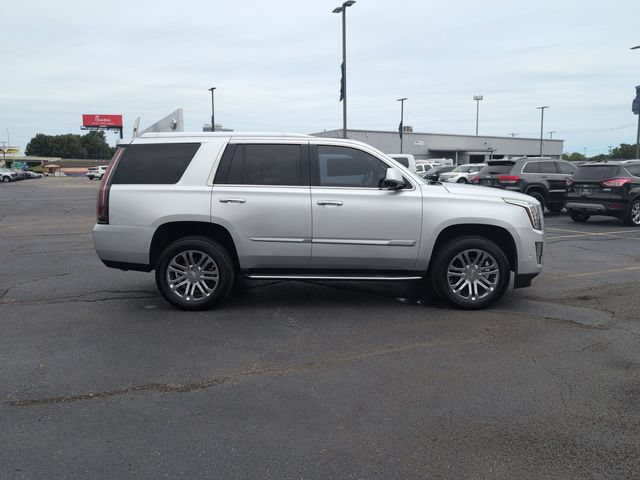 Used 2020 Cadillac Escalade 2WD image 9