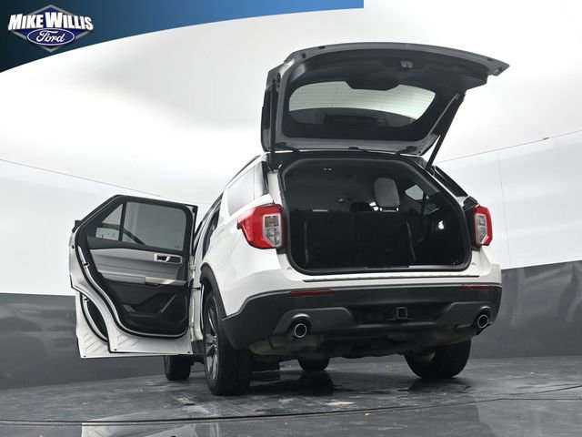 Certified 2021 Ford Explorer XLT w/ Equipment Group 202A image 30