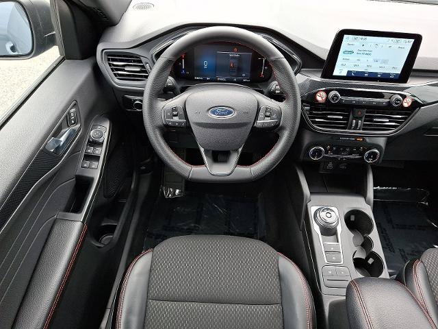 Certified 2025 Ford Escape ST-Line FWD image 10