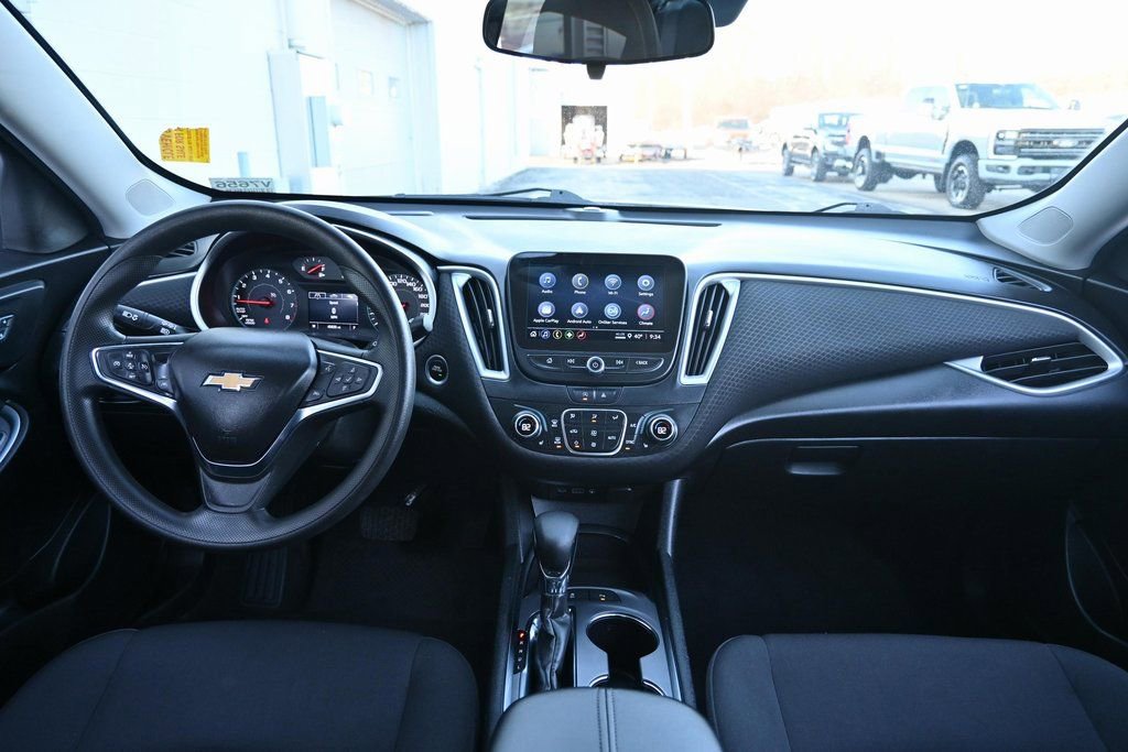 Used 2024 Chevrolet Malibu LT image 26