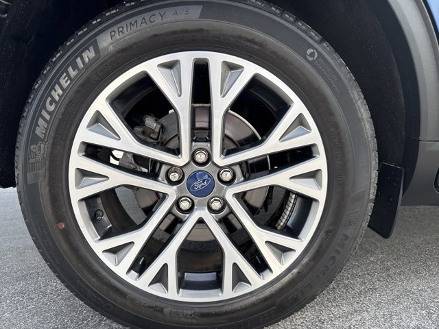 Certified 2022 Ford Escape SEL AWD/4WD image 16