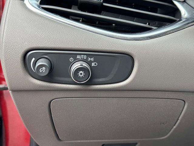 Used 2021 Chevrolet Malibu LT image 20