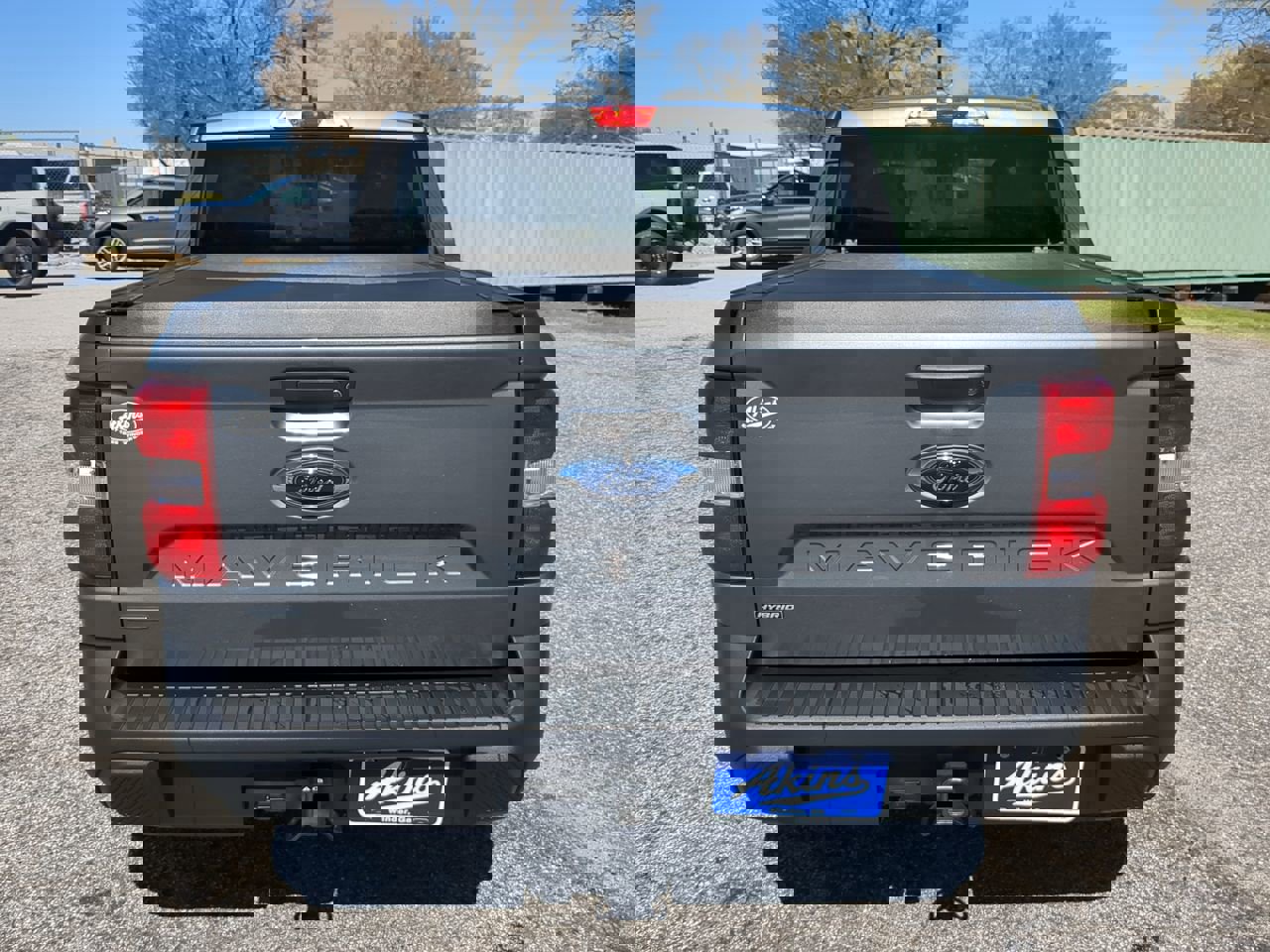 Certified 2024 Ford Maverick XLT w/ XLT Luxury Package image 3