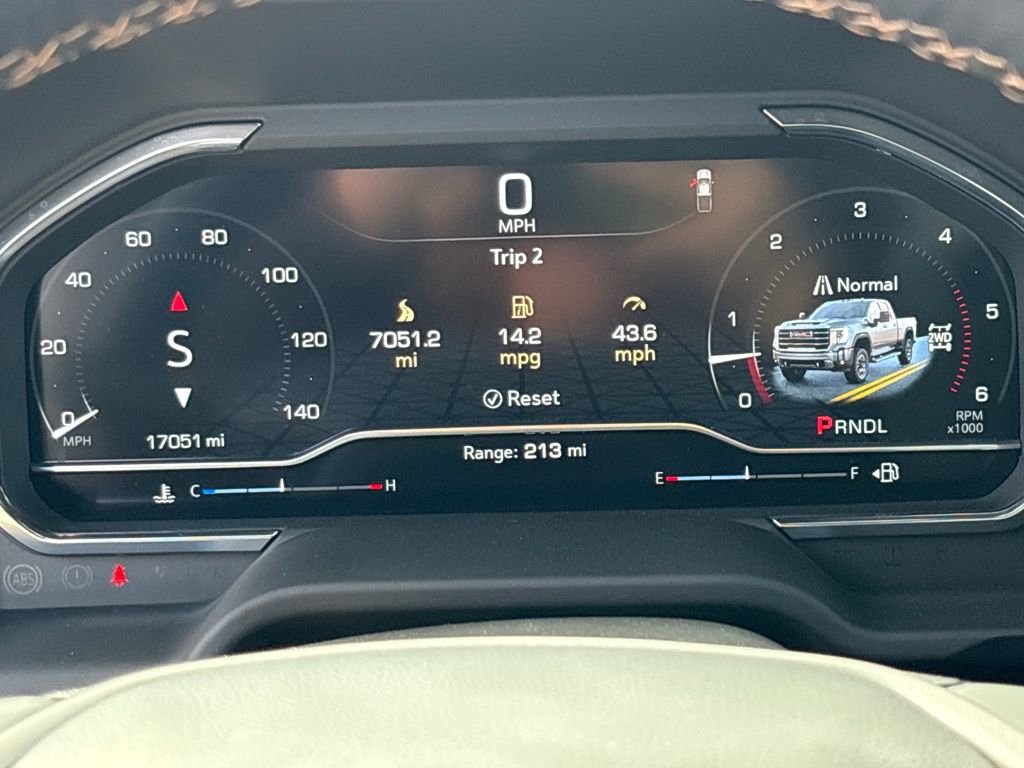 Used 2025 GMC Sierra 2500 AT4 w/ AT4 Premium Plus Package image 22