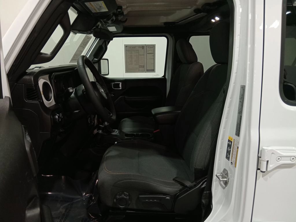 Used 2024 Jeep Wrangler Sport S image 19