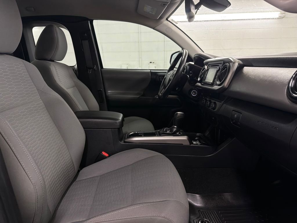 Used 2019 Toyota Tacoma 2WD Access Cab image 27