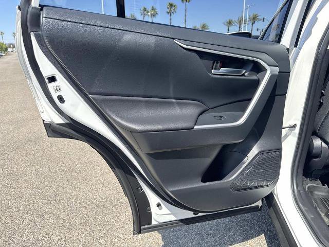 Used 2019 Toyota RAV4 XLE w/ Carpet Mat Package FWD image 23