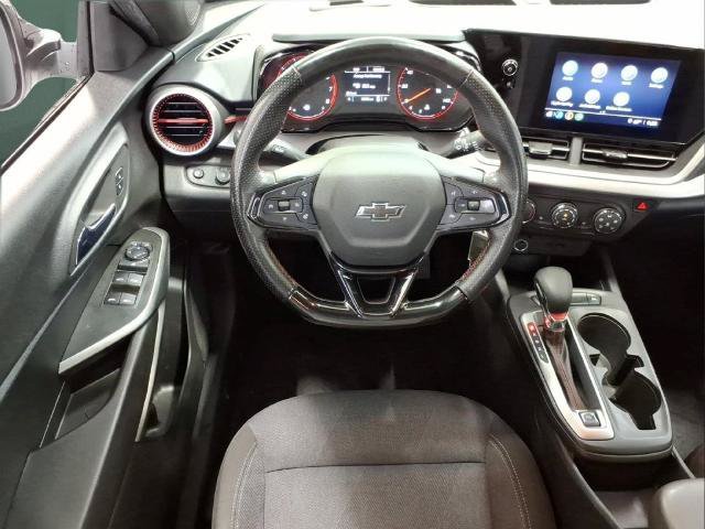 Used 2024 Chevrolet Trax RS FWD image 13