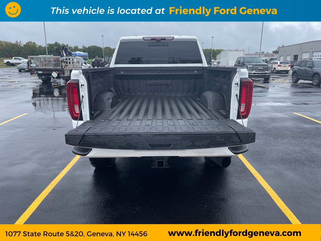 Used 2022 GMC Sierra 2500 AT4 w/ AT4 Premium Plus Package AWD/4WD image 11